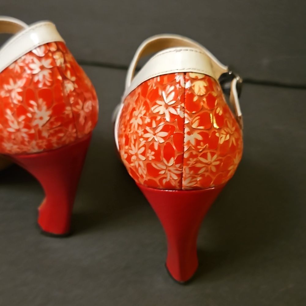 John Fluevog, red floral print(twist) heels.  Size 9.5. - Picture 5 of 9